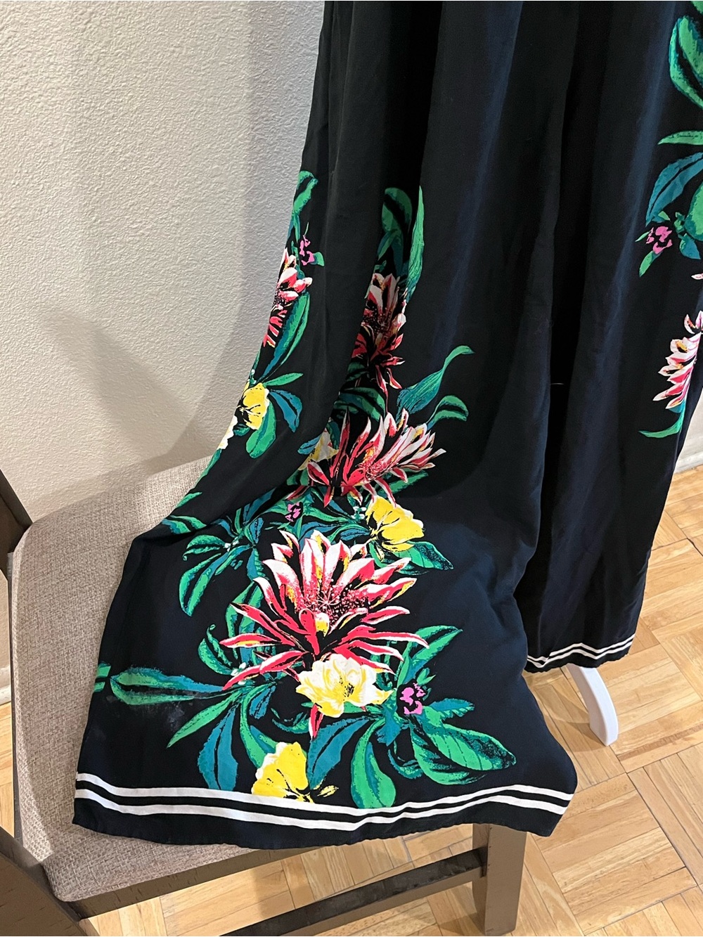 Wide-leg jumpsuit/ romper w/ floral tropical print, smocked bodice. Relaxed. 3X - Picture 3 of 6